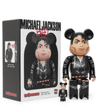 400% + 100% Bearbrick Michael Jackson Bad Cadre Art  4 ans après l'impeccable clip Thriller, Michael Jackson revient avec un clip toujours aussi détonant : Bad. Second extrait de son album du même nom, sorti en 1987, Bad abandonne les effets spéciaux pour se concentrer sur les prouesses de Michael Jackson en danse. Paris