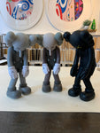 Les trois - KAWS SMALL LIE